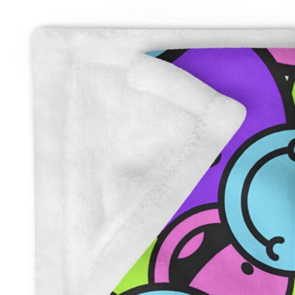 Manta - Smile Throw